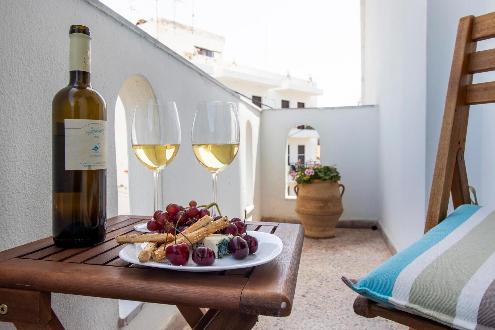 Babilia Central Appartment Suites Limenas Hersonisou Херсониссос Экстерьер фото