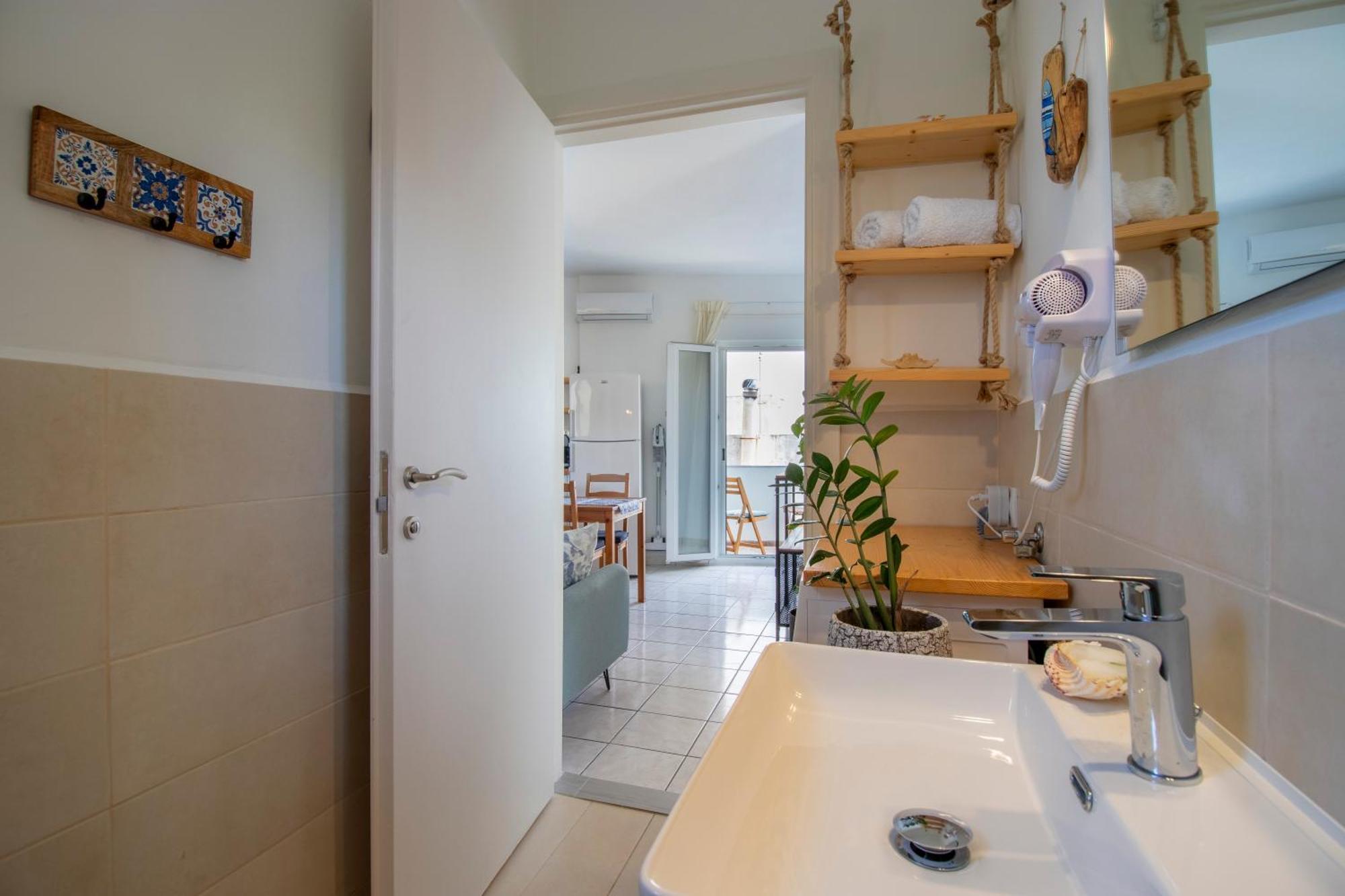 Babilia Central Appartment Suites Limenas Hersonisou Херсониссос Экстерьер фото